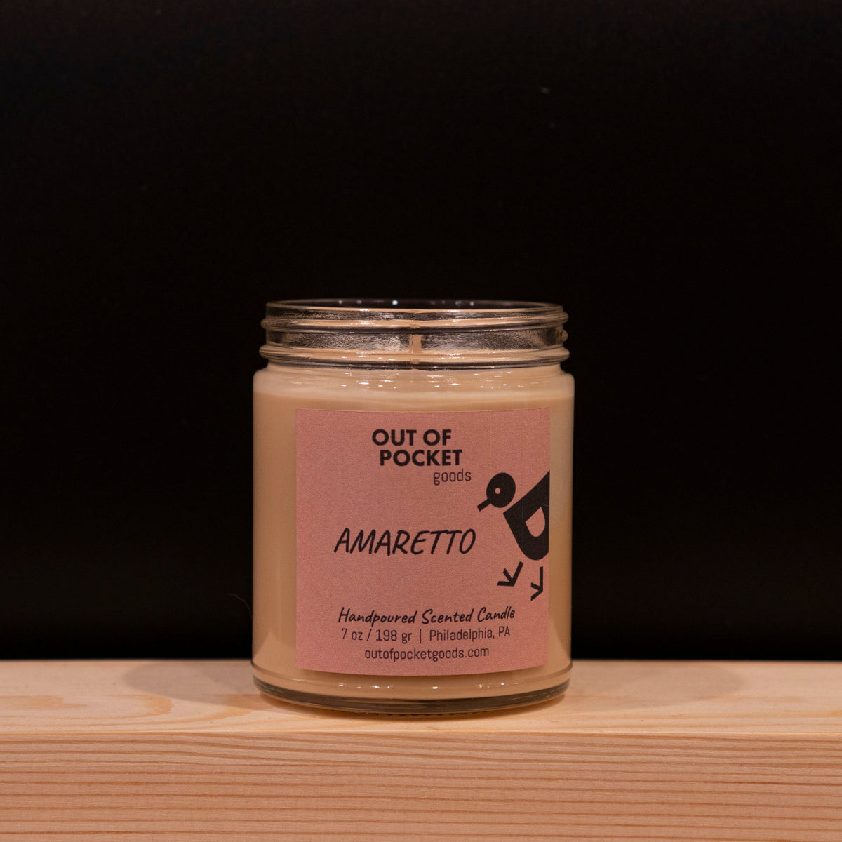 Amaretto handcrafted candle – alternate view