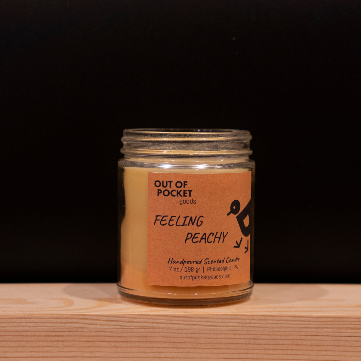 Feeling Peachy handcrafted candle – alternate view